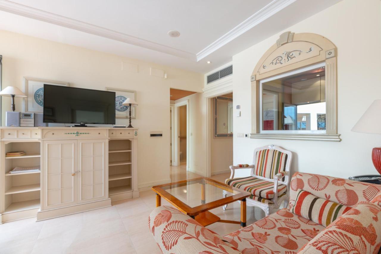 Guadalpin Residences Apartamento *