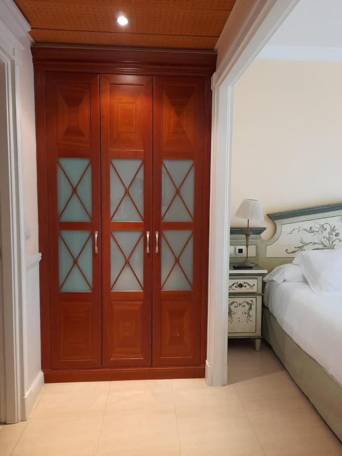 Guadalpin Residences Apartamento