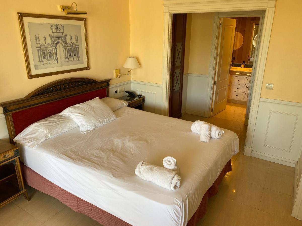 Apartamento Guadalpin Residences *